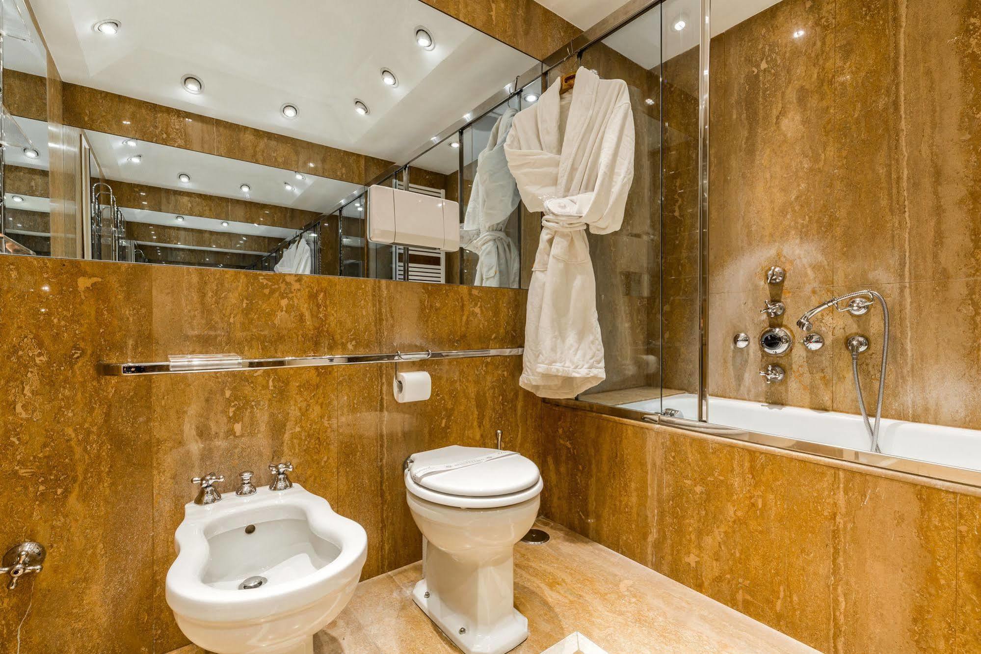 Very In Historical 1600 Palace With Lift A Few Min Walk From San Marco Square Venezia